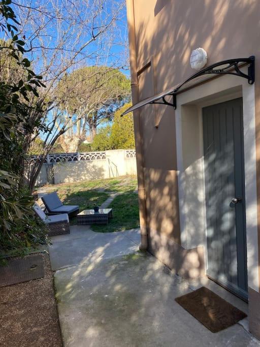 Spa Jardin Prive T3 Independant Dans Villa Morieres-les-Avignon Exterior photo