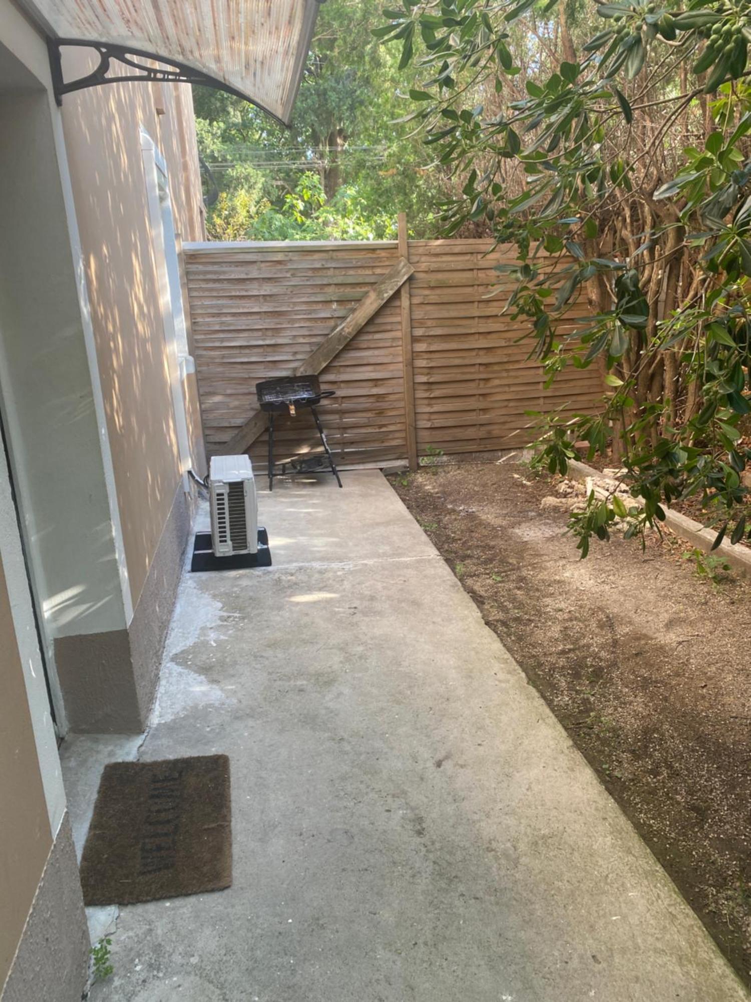 Spa Jardin Prive T3 Independant Dans Villa Morieres-les-Avignon Exterior photo